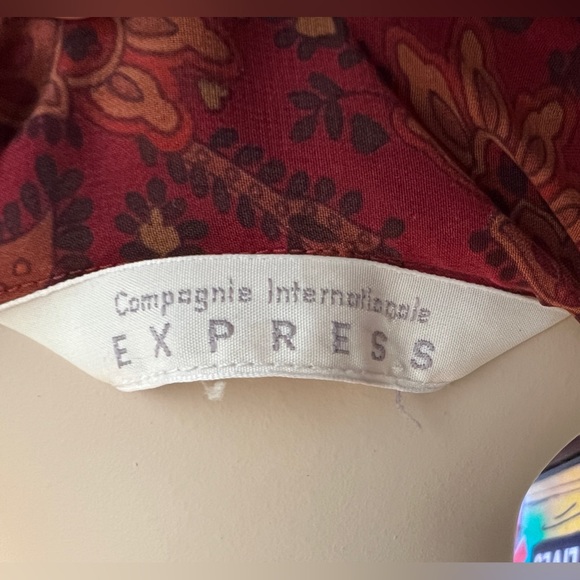 Express Sheer 4 Pocket Paisley Button-Down Tunic Size M/L - Picture 7 of 9